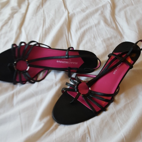 Black heels. NWOT size 8.5 - Picture 4 of 4